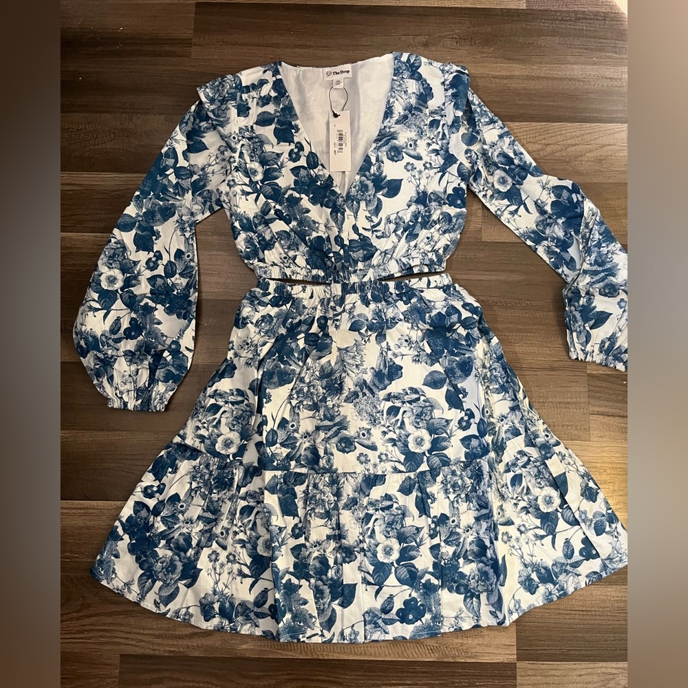 “The drop” blue floral dress